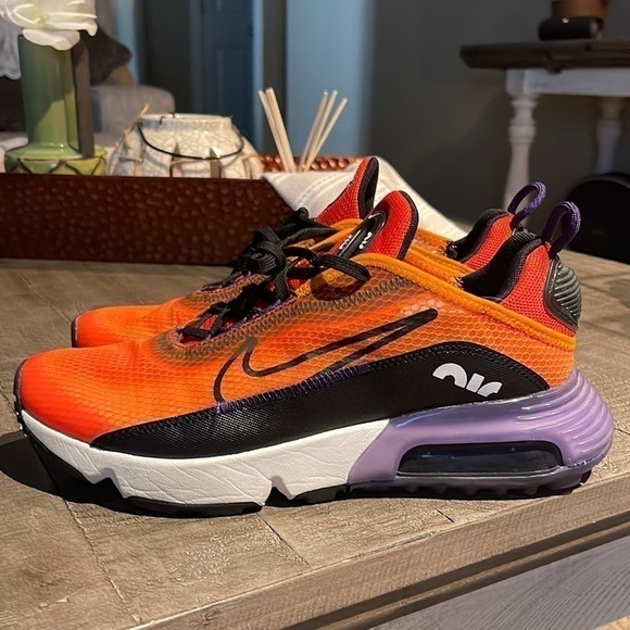 Nike Air Max 2090 size 7Y 8w - Picture 2 of 10